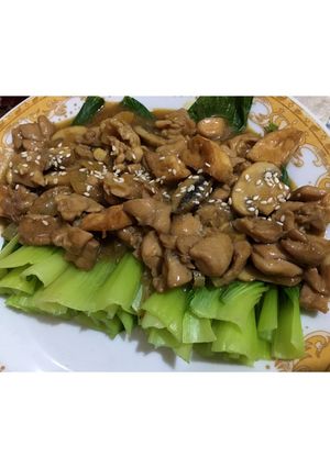 Foto resep Pokcoy Siram Ayam Jamur Saus Tiram
