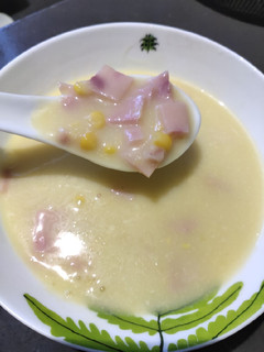 A picture of Creamy Chicken Soup.
