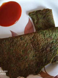 A picture of Moong dal chilla.