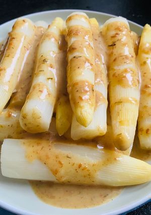 芥末芝麻醬白蘆筍 的食譜成品照片