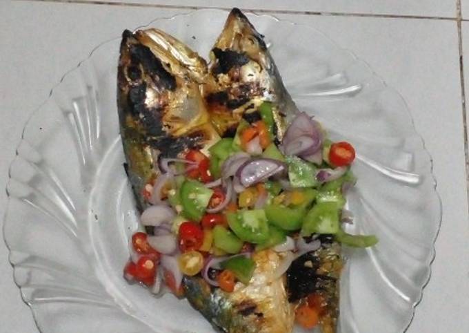 Resep Ikan Kembung Bakar Sambal Colo Colo Oleh Marlina Cookpad