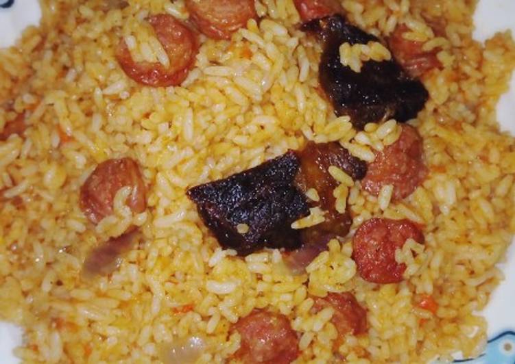 5 Easy Dinner Jellof rice and sausage