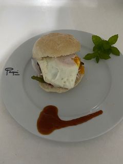 Una foto de Hamburguesa completa 🍔