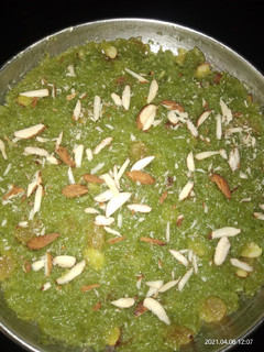 દૂધી નો હલવો (Dudhi Halwa Recipe In Gujarati) રેસીપી મુખ્ય ફોટો