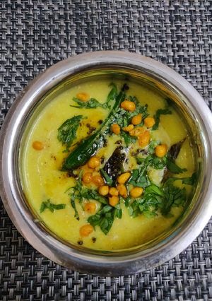 बूंदी कढ़ी (Boondi kadhi recipe in hindi) रेसिपी मुख्य फोटो