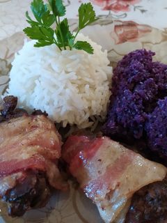 Csirkemáj baconbe tekerve recept fotója