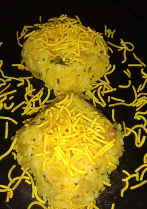 A picture of Kacche Aam ke chawal.