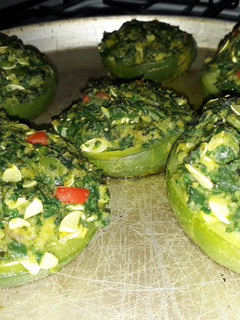 Una foto de Zapallitos rellenos de espinaca