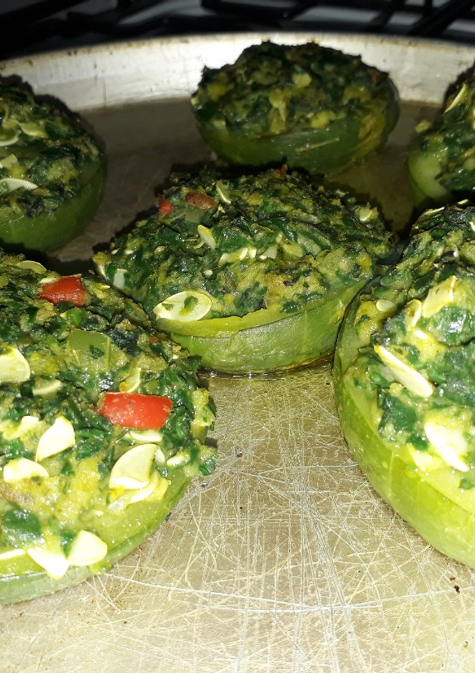 Una foto de Zapallitos rellenos de espinaca