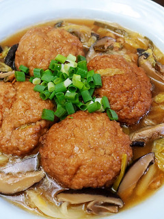 年菜~紅燒獅子頭 的食譜成品照片