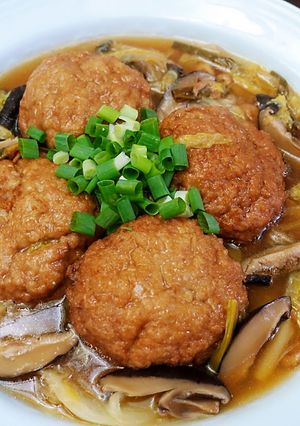 年菜~紅燒獅子頭 的食譜成品照片