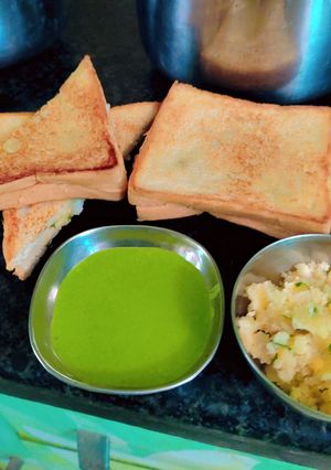 आलू मलाई सैंडविच रेसिपी मुख्य फोटो