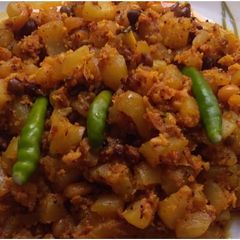 A picture of Winter melon stir fry(chal kumro ghontna).