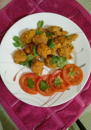 A picture of Chicken pakoras.
