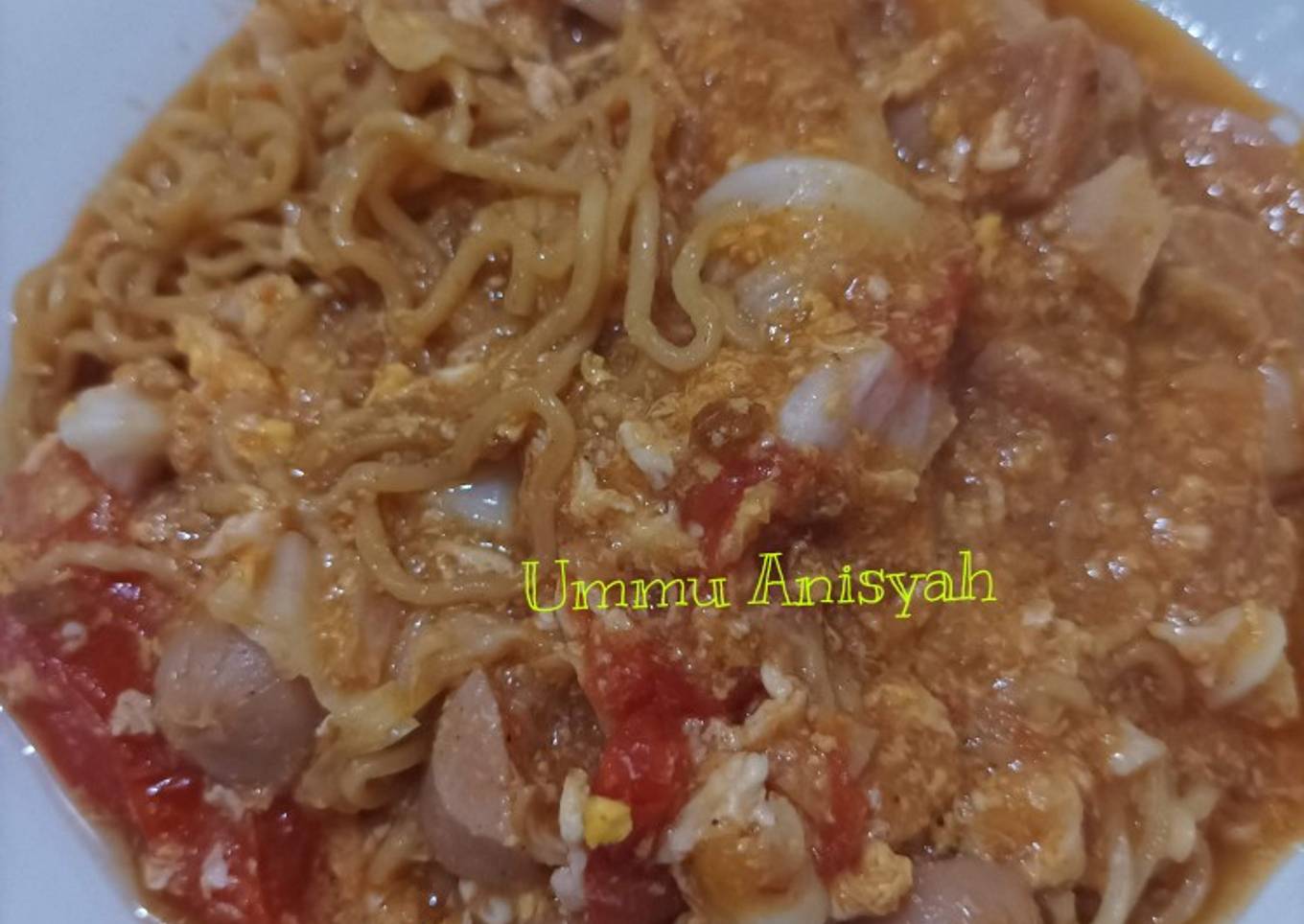 Mie nyemek indomie goreng