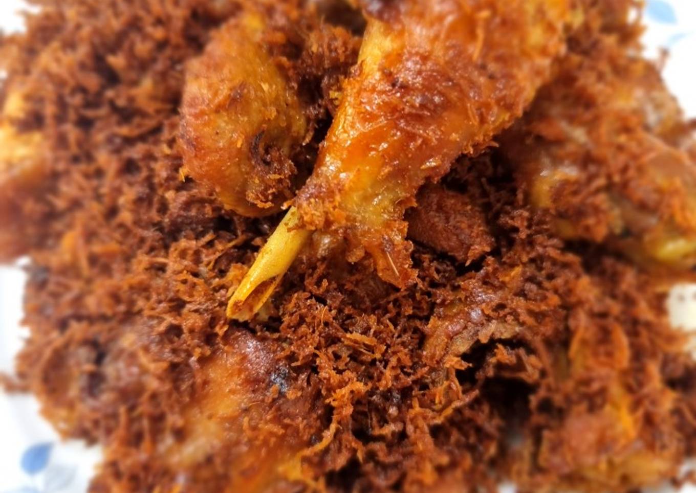 Ayam goreng serundeng