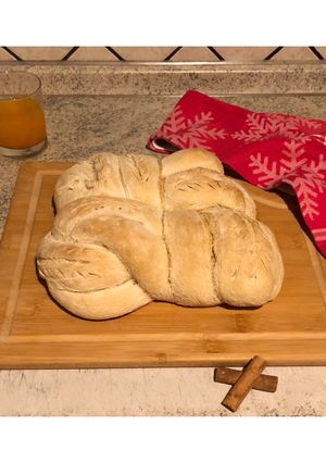 Foto di Pane intrecciato con arancia e cannella 🍊🌾