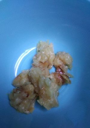 A picture of Roasted Garlic Paste.