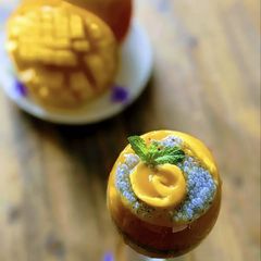 A picture of Mango Oats minty smoothie.