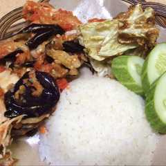 รูปของ Ayam Terong Geprek