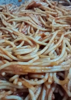 صورة لوصفة معكرونة بصلصة الطماطم
