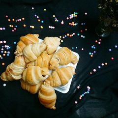 A picture of Eggless croissants.