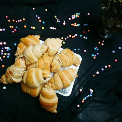 Eggless croissants Recipe by Rupali Kolvekar - CookpadSharePrint-image
