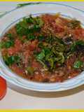 கிராமத்து விருந்து: சுட்ட கார தக்காளி சட்னி(village style burnt tomato chutney recipe in tamil)