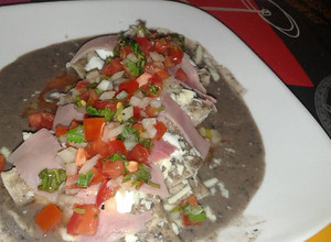 Una foto de Enfrijoladas Mexicanas
