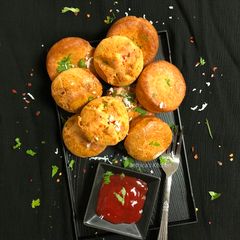 A picture of Savoury Popovers.