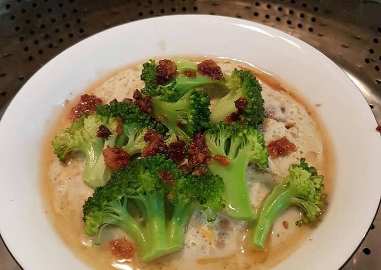 Tim daging telur asin