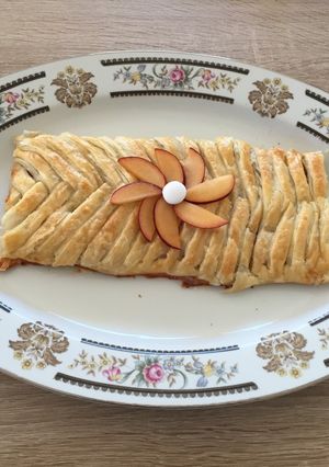 A picture of Braided apple walnut strudel.