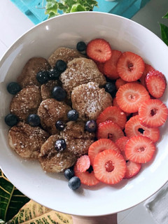 Una foto de Mini pancakes de plátano