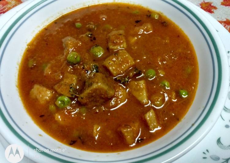 Recipe of Any-night-of-the-week Suran Matar Curry / Yam Peas Curry