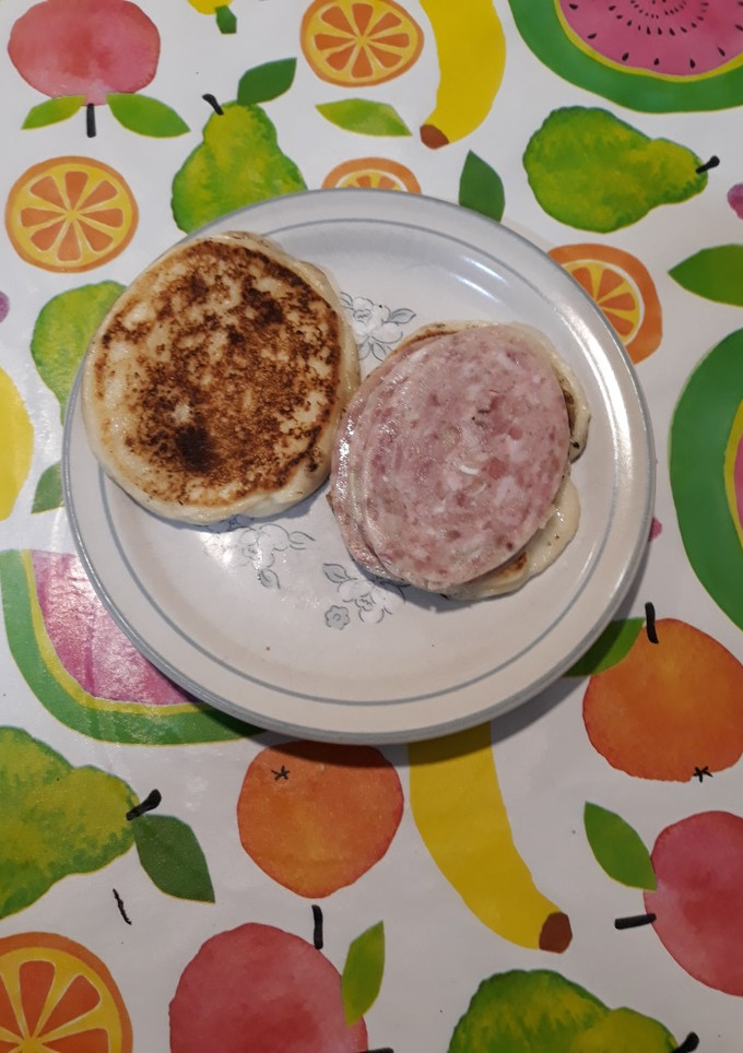 Una foto de Dorayaki de embutido sin huevo