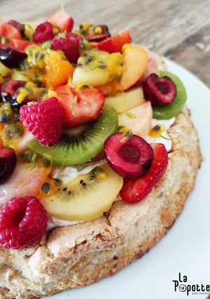 Une photo de Dacquoise aux fruits frais