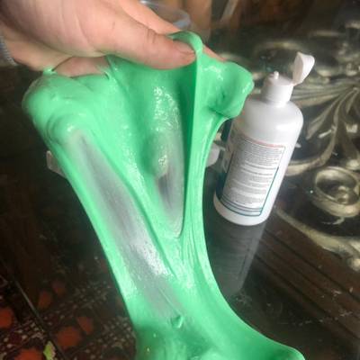 How to Make Slime at Home With 4 Ingredients