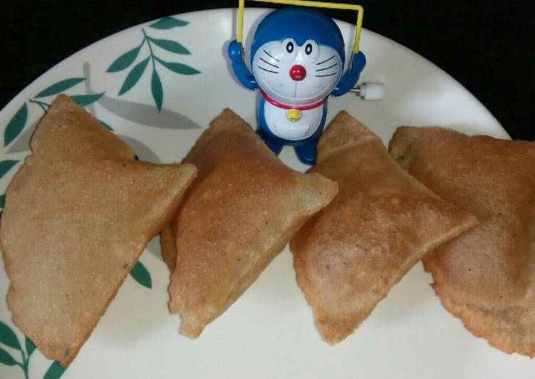 Recipe of Ultimate Samosa shaped khasta kachoriya