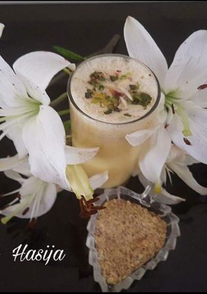 A picture of Dry Fruit Milk Shake Healthy Bhi Aur Tasty Bhi.