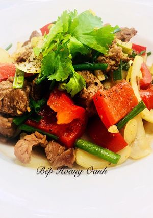 A picture of Shaking Beef (Bò Lúc Lắc).