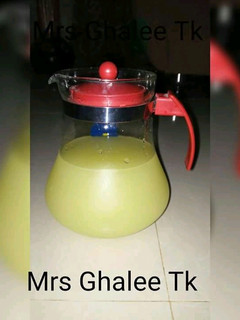 A picture of Ginger and cucumber drink.