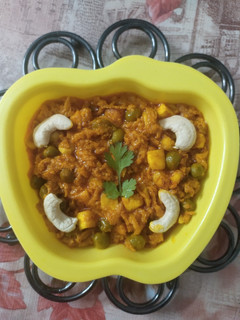 हल्दी मटर पनीर की सब्जी (haldi matar paneer ki sabzi reicpe in Hindi) रेसिपी मुख्य फोटो