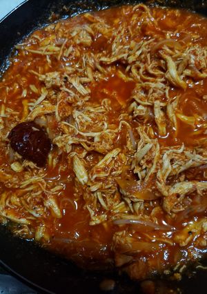 A picture of Chipotle Chicken Tinga.