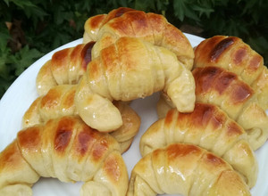 Una foto de Medialunas de manteca 🥐