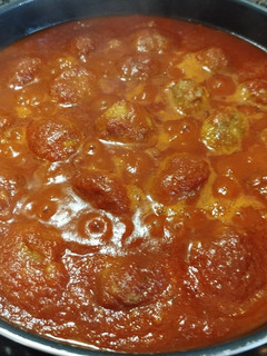 Una foto de Albóndigas con tomate a tu gusto