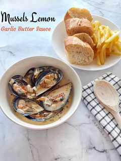 Foto resep Mussels Lemon Garlic Butter Sauce