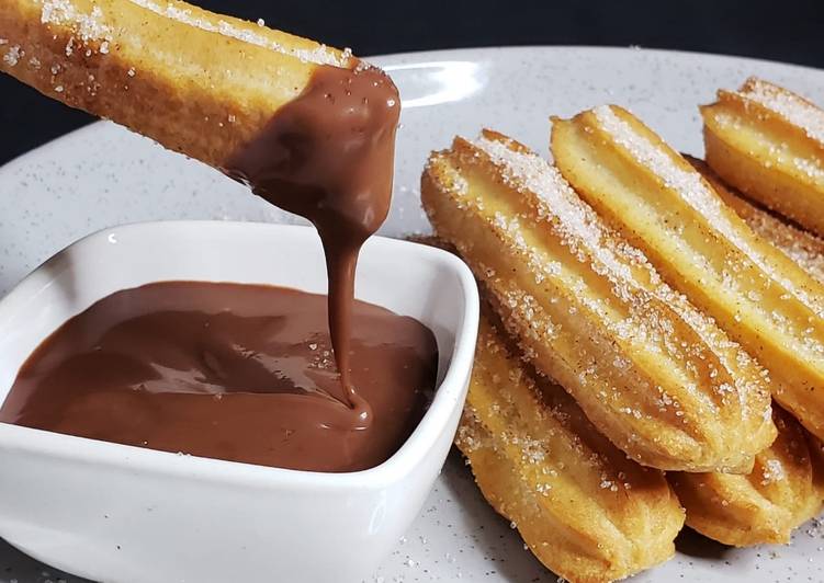 Churros con Chocolate