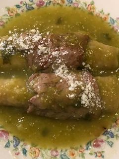 Una foto de Enchiladas invertidas
