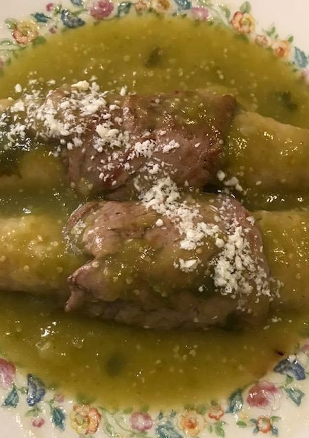 Una foto de Enchiladas invertidas