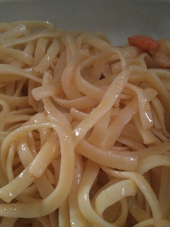 Una foto de Tallarines con langostinos al pil-pil